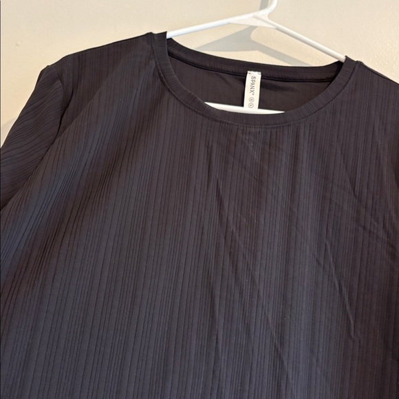 Black Spanx Women’s Tee Shirt NWOT - Picture 3 of 7